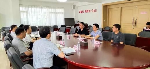 蘇州蠶食網(wǎng)絡(luò)科技與大連市西崗區(qū)政府達成招商引資簽約，助推大連家政服務(wù)業(yè)數(shù)字化升級